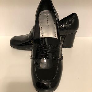 Tahari Logan Black Patent Leather Loafers